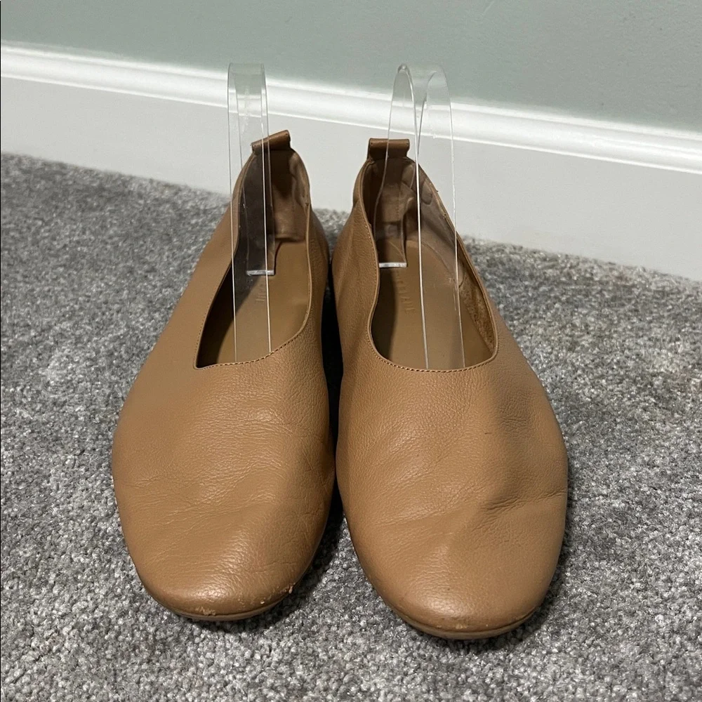 Everlane The Italian Leather Day Glove Flats in Tan-Brown size 10